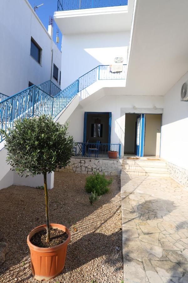 Traditional Town Garden Apartment Rhodes City Exterior photo
